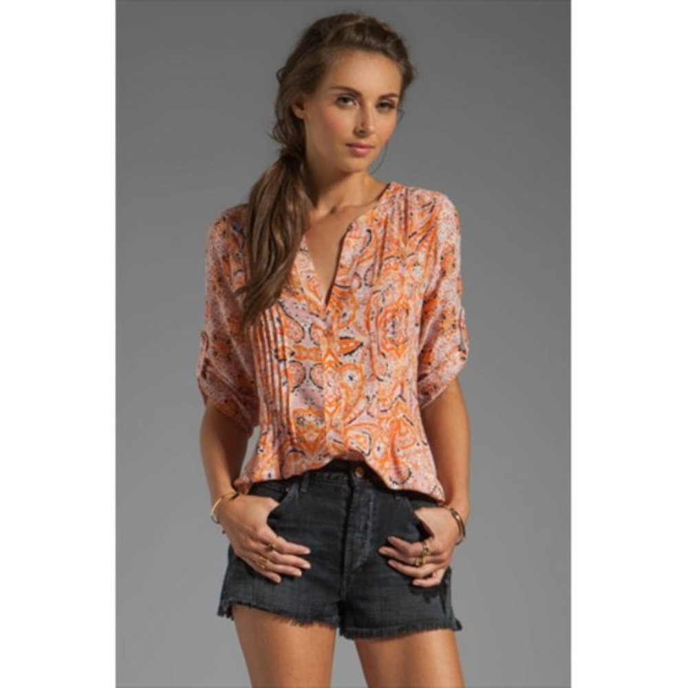 BCBGMAXAZRIA pintuck button up tunic elbow sleeves - SZ M - Like new!